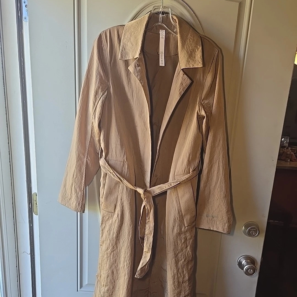 Lululemon Women's Always Effortless Trench Size 4 Color Frontier Over Size RARE